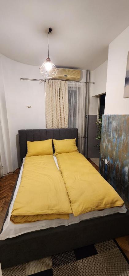 Appartamento Red Clay Hilandarska Belgrado Esterno foto